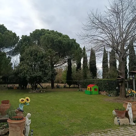 Il Quercetino Di Momo Frühstückspension 3*